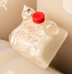 DELLA KEY - 5. Della - 76. Soya milk