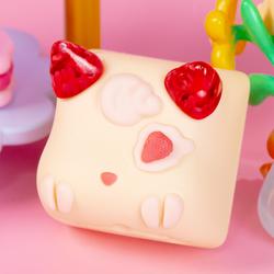 DELLA KEY - 5. Della - 36. strawberry cheese