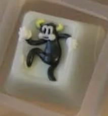 Rubrehose - Loosquatch (Rubrehose x Levelcaps Collab) - Inverse Desk-Oh (SMKX26)