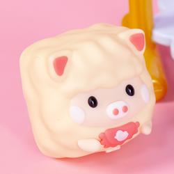 DELLA KEY - 3. Hammy - 24. strawberry cheese