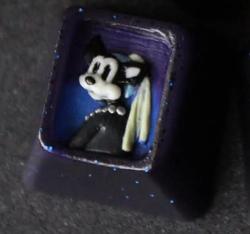 Rubrehose - Wolf with a Pearl Necklace - Nightscape