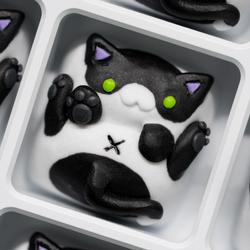 Soom Caps - Catbutt (x tinymakesthings) - Tuxedo