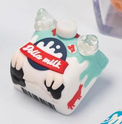 DELLA KEY - 5. Della - 62. Donut & Milk