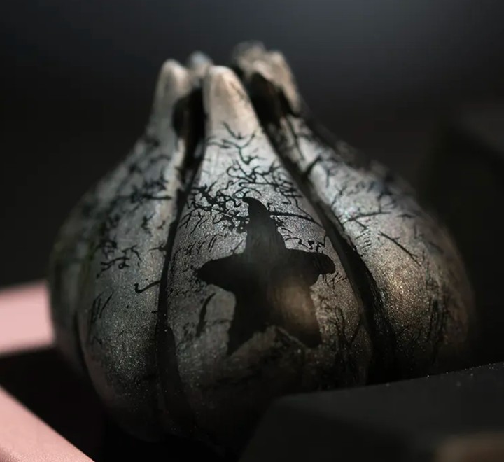 Nightcaps - 1926: Dark Matter Lunar Allium