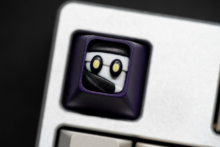 Alpha Keycaps - Raoul Tut