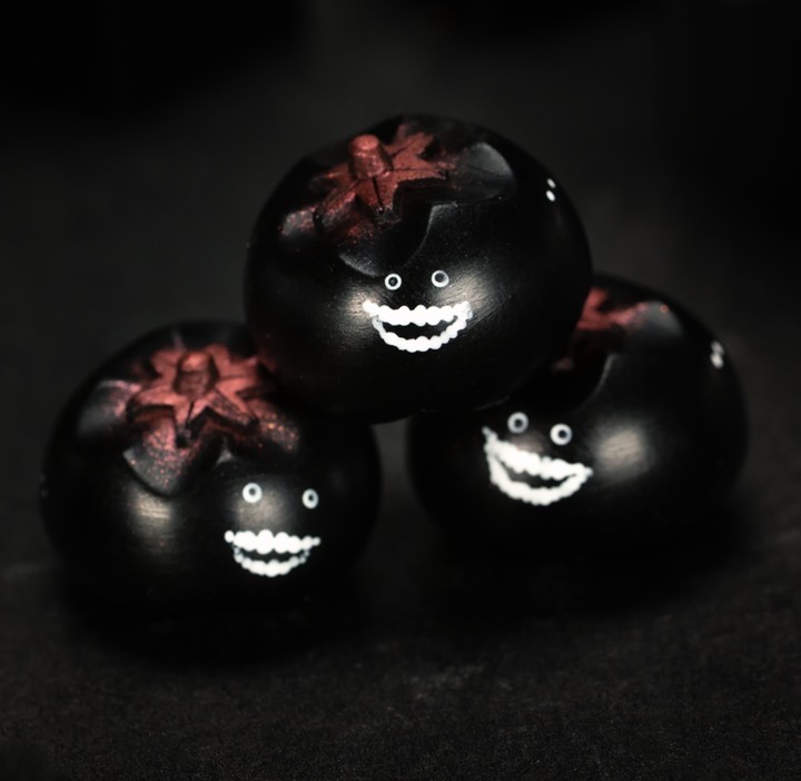 Nightcaps - Haunted Tommy Nightshade Tomatie