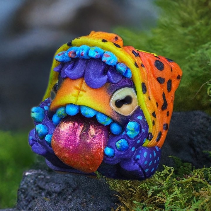 Goldenstar Keycap - Tiny Terror Hungercorn