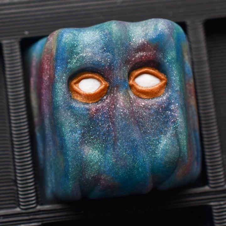 SodieCaps - kaleidoscopic Sheetfaced Pilgrim