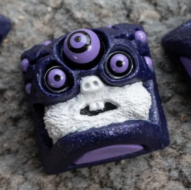 Doohickeys - Cursed Yeti Fuzzball