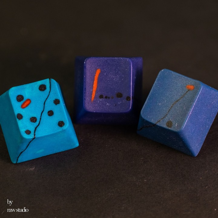 Raw Studio - Miro’s blue set Blank