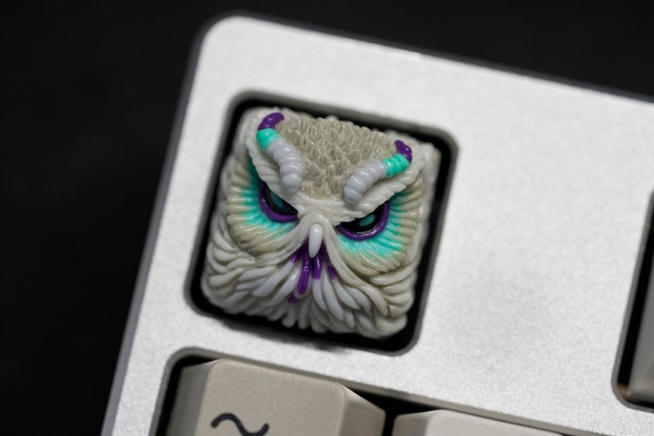 Alpha Keycaps - Hyperion Devoura