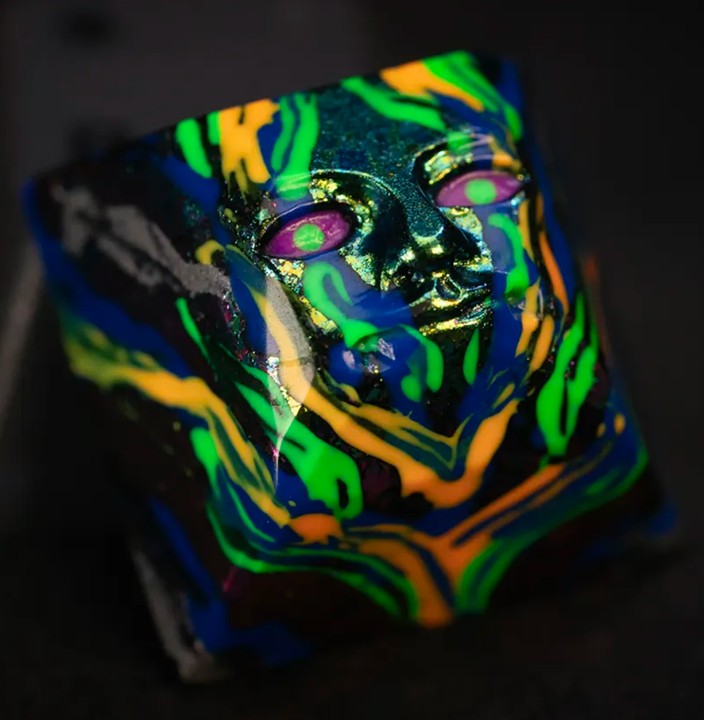 Nightcaps - 2126: Leaflet Eggface - Faceted