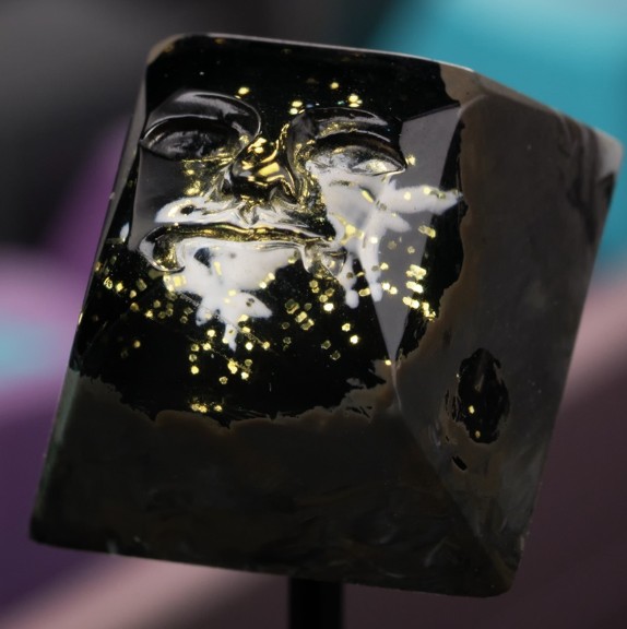 Nightcaps - Seeing Stone (Willowisp) Eggface - Faceted