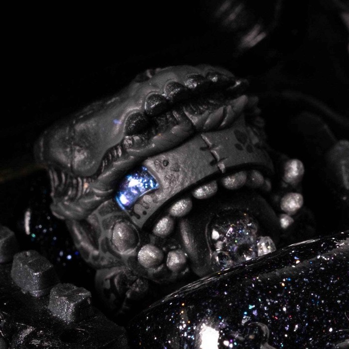 Goldenstar Keycap - Abyss Voidreaver