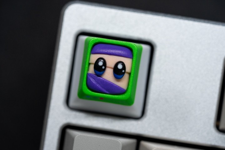 Alpha Keycaps - Buzz Tut