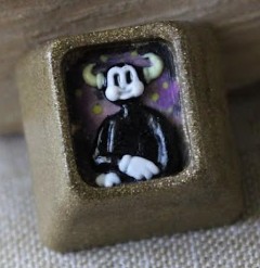 Rubrehose - Novatouched Mona Lucy