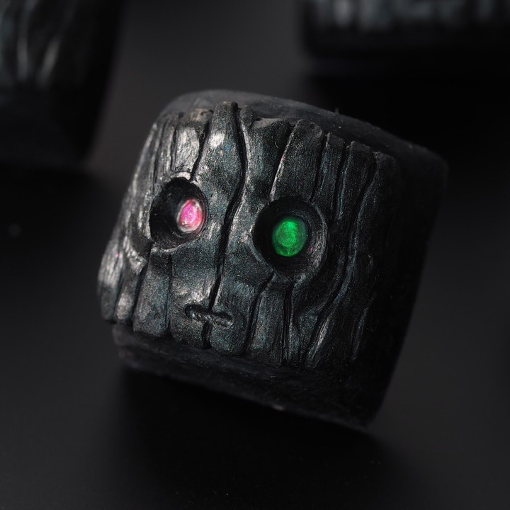 trmk - Parallel Oak V2