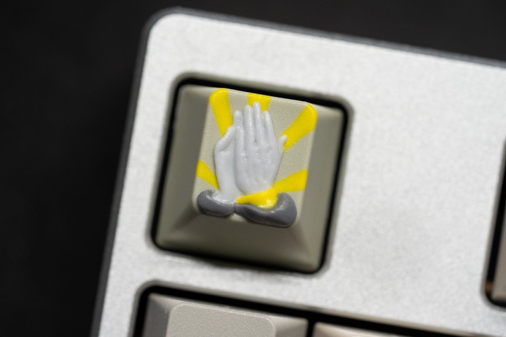 Alpha Keycaps - Son of a Beige Prayge