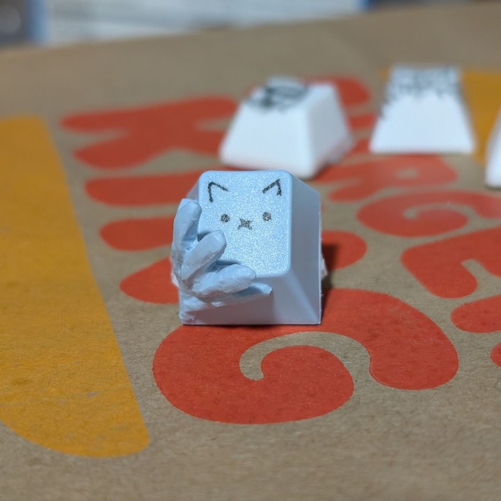 Amano Studio - Nub Cat Gesture