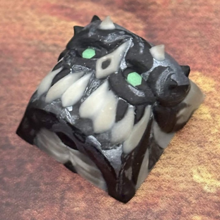 haoN - Hallowed Apostle V2