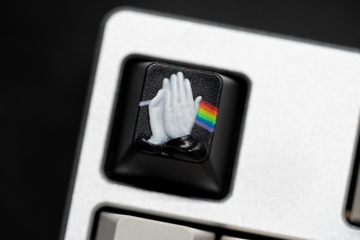 Alpha Keycaps - Prism Effect Prayge