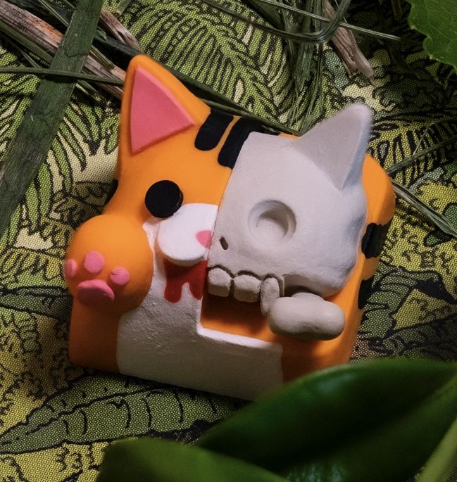 Hello Caps - Le Tigre (Feral) Schrodinger