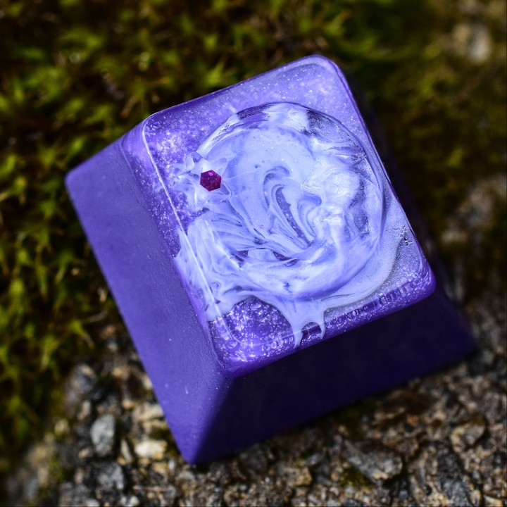SodieCaps -  Crescent Cap v2