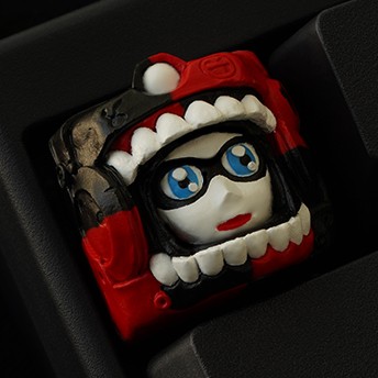 Bro Caps - H.Q. Last Pilot