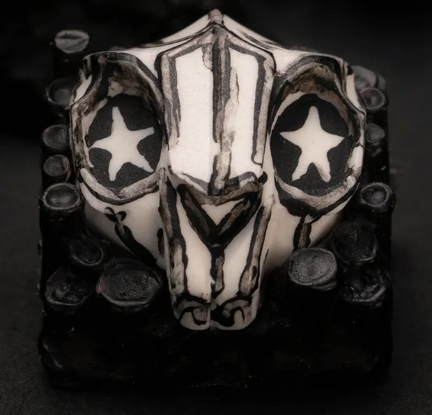 Nightcaps - Bandera Memento Mori