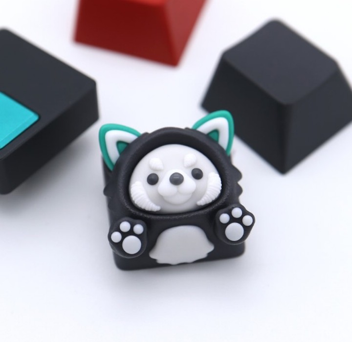 Namong - Monochrome Dolch Lessy
