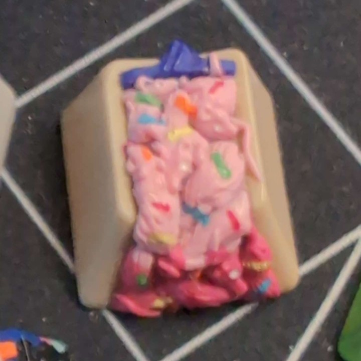 Level caps - Donut Rat King