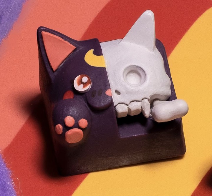 Hello Caps - Luna v2 Schrodinger