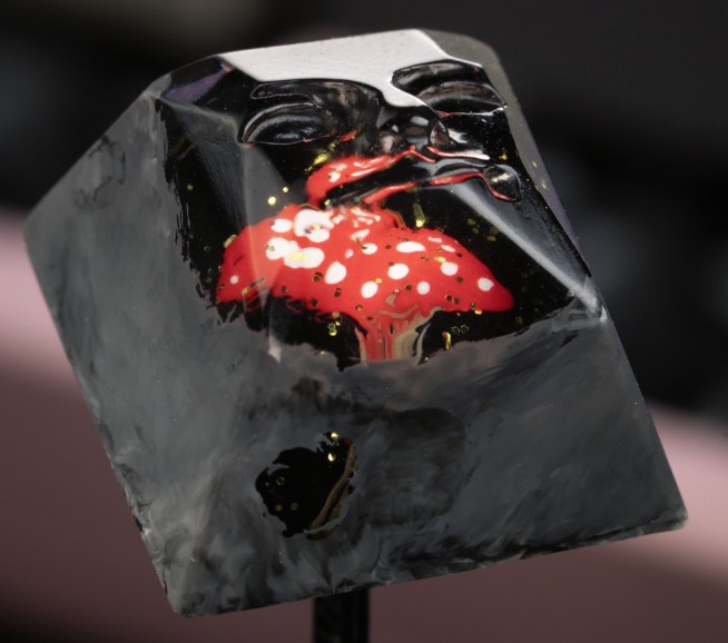 Nightcaps - Seeing Stone (Amanita) Eggface - Faceted